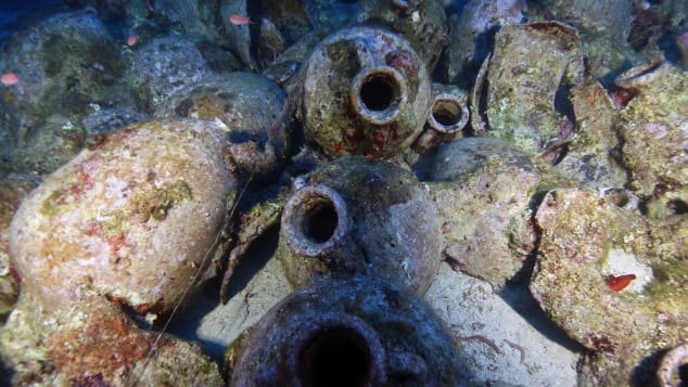 http___cdn.cnn.com_cnnnext_dam_assets_191213164839-kefalonia-shipwreck-roman-amphorae.jpg